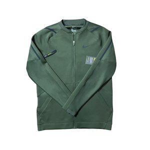 NWT Men's Nike PRO Slim Fit Dri-Fit Technology Sweater